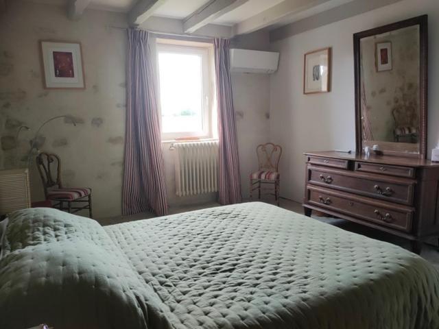 Magnanerie De Sainte Croix Hotel Room photo