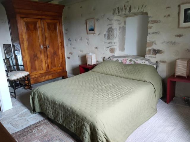 Magnanerie De Sainte Croix Hotel Room photo